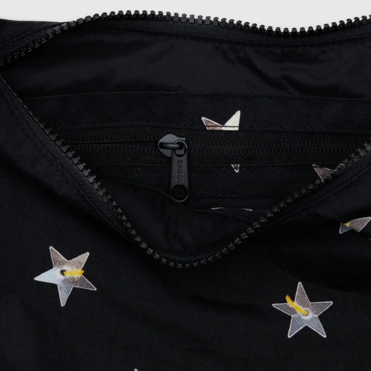 Baggu Medium Nylon Crescent Bag in Stars