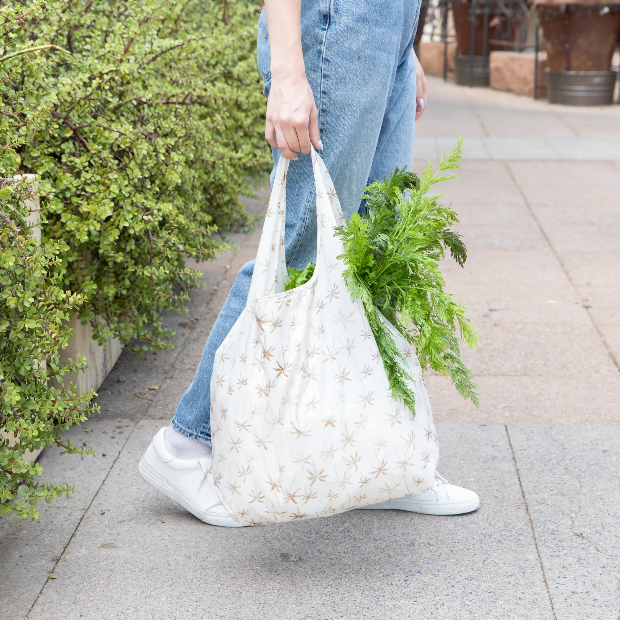 Packable Tote Bag: Palm Daze